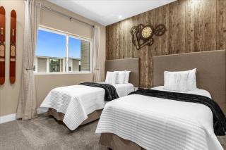 3 Bedrooms- 3,5 Bathrooms- Magic Village 7477 Bd - Orlando - 1