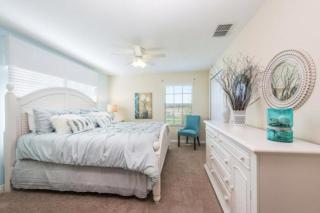 5 Bedrooms 4 Bathrooms Storey Lake 4899 Ct - 1