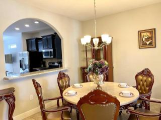 6 Bedrooms 55 Bathrooms Solterra 5271 Ww - 6