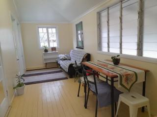 Home at the beach in Ingham - - 3