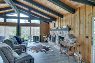 Riverfront Escape in Shawano on 3 Private Acres! - Shawano - 7