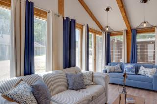 Lakefront Missouri Vacation Rental with Dock and Slip! - Camdenton - 5