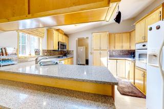ArrowLeaf Cabin - Bremerton - 2
