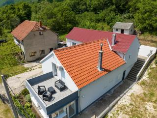 Holiday House Zrmanja Vrelo - - 9