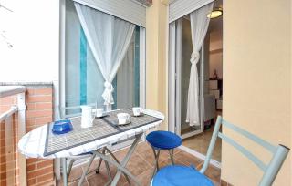 Beautiful Apartment In Benicarló - 3