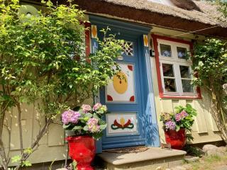 Haus am Hafen - Luxus unter Reet, Garten mit Terrasse - Prerow - 5