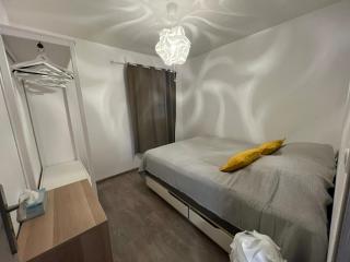 Appartement pour 2 personnes en ville - La Londe-les-Maures - 4