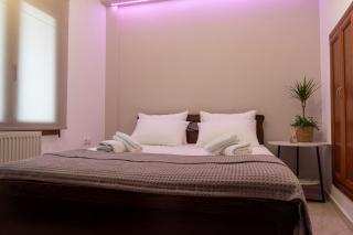 Seaside Guesthouse - 1