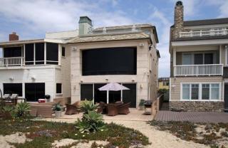 3 Bedroom 2 Bath Beachfront Home - Huntington Beach - 9