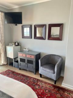 3ColoursBlue Guest House - Mossel Bay - 1