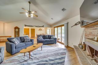 Near Grand Lake Family Home with Shared Dock! - Grove - 4
