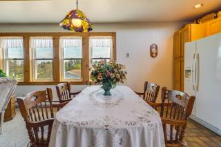 Spacious Pennsylvania Vacation Rental with Backyard - - 2