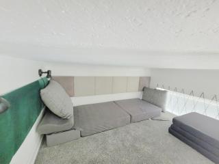 Grand Theater Apartments - 2