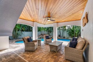 Above It All - 111 - 81st St - 3