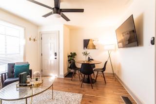 Modern 2BR Stay In Historic West End Near Downtown - 5