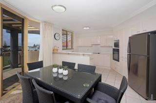 Riviera 306 - Port Macquarie - 4