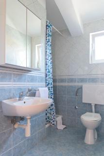 Rasin Apartments - 1