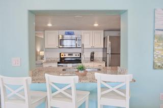Bungalow A - Bradenton Beach - 3