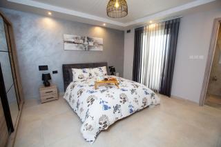 Honeycomb Designer Apartment - St Paul's Bay - 5