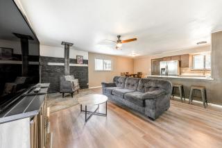 Serene Ruidoso Cabin with Fenced Yard Near Downtown! - Ruidoso - 7