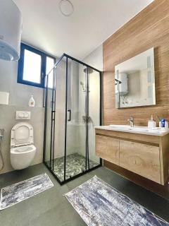 Charming and Bright Tirana Center Apartament - Tirana - 1
