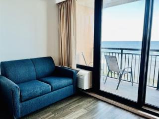 *OCEANFRONT SUNNY FUN*Queen Beds *Great Pools, Hot Tubs+*M44 - Myrtle Beach - 6