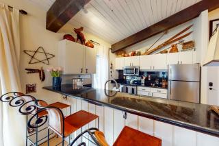 Peaceful Woodbridge Hideaway - 3