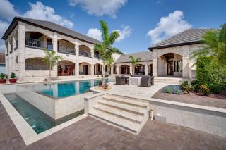 Groveland Home with Pool Luxurious Lakefront Oasis! - Groveland - 0