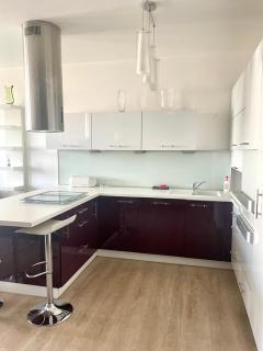 Cozy, beautiful view, parking, 1 stop by train to old town - Bratislava - 7