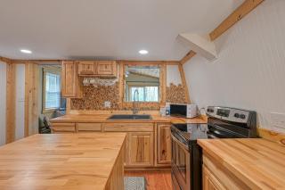 Woodsy Way Cabin - 3