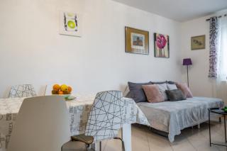 Apartments with a parking space Pula - 21369 - Pula - 1