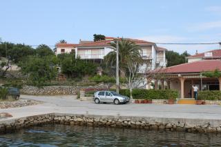 Apartments by the sea Jakisnica, Pag - 21384 - Lun - 9