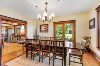 Marty's Place - Langley - 5