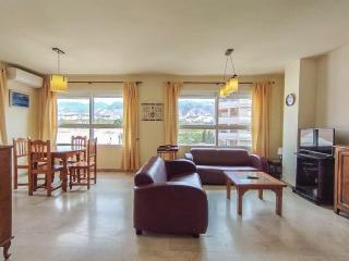 Spacious 4 bedroom with parking in town centre, Nerja - Nerja - 6