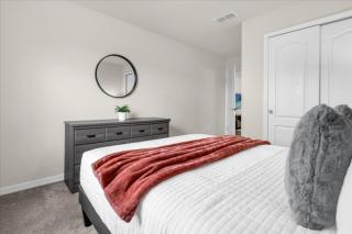 5 Bedrooms- 5 Bathrooms- Solterra 7104 Ol - Davenport - 2
