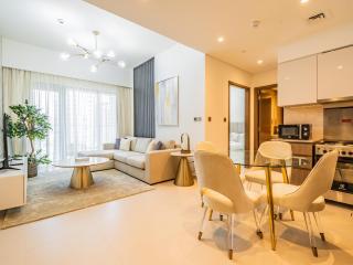 Radiant 1BR in Burj Royale - Downtown Dubai - Dubai - 3