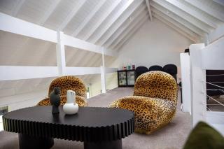Finsbury House - Luxury 8 Bedroom Farm Homestead with Pool - Kilmore - 2