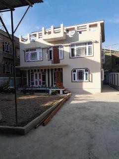 Hotel O Bareen Home Stay - Srinagar - 9