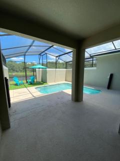 4 Bedrooms 3 Bathrooms Storey Lake 2617 Rt - 7
