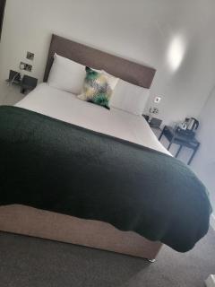 Q8 Boutique Hotel - Portsmouth - 8