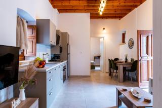 Paradisi Stone House - 6