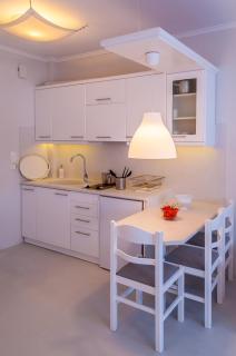 Milos Bay Suites - 2