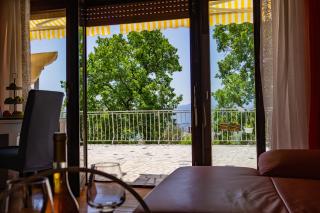 Sea View Suite With King Bed, 150Mbps WiFi And Patio Swing - Kastav - 6