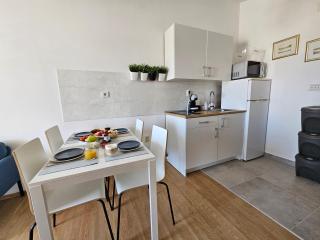 Studio apartment PEGY - Vir - 2