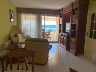 Penthouse w/ sea view, pool & beach - Calafell - 6