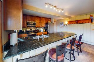 Snowmas Village 20C - 3