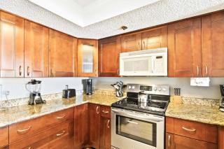 Beachfront - Ocean Views - Beach Place #108 - 4