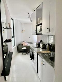 Stay Blissful at The Flamingo - 1
