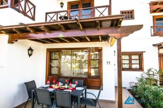 Casa Hannah by Villas Now Ltd - Playa Blanca - 2