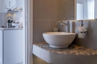 Milos Bay Suites - Adamantas - 3